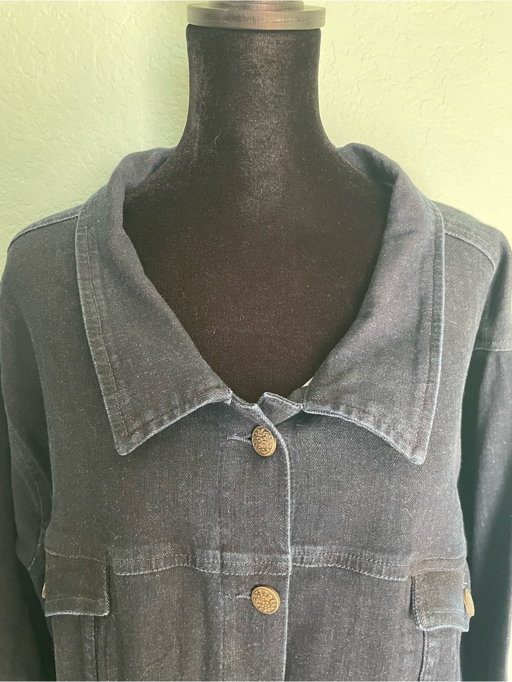 Oversized Button-Front Denim Jacket - Picture 2 of 12
